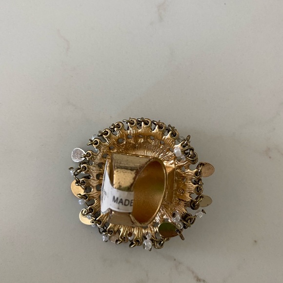 Ring - Picture 2 of 3